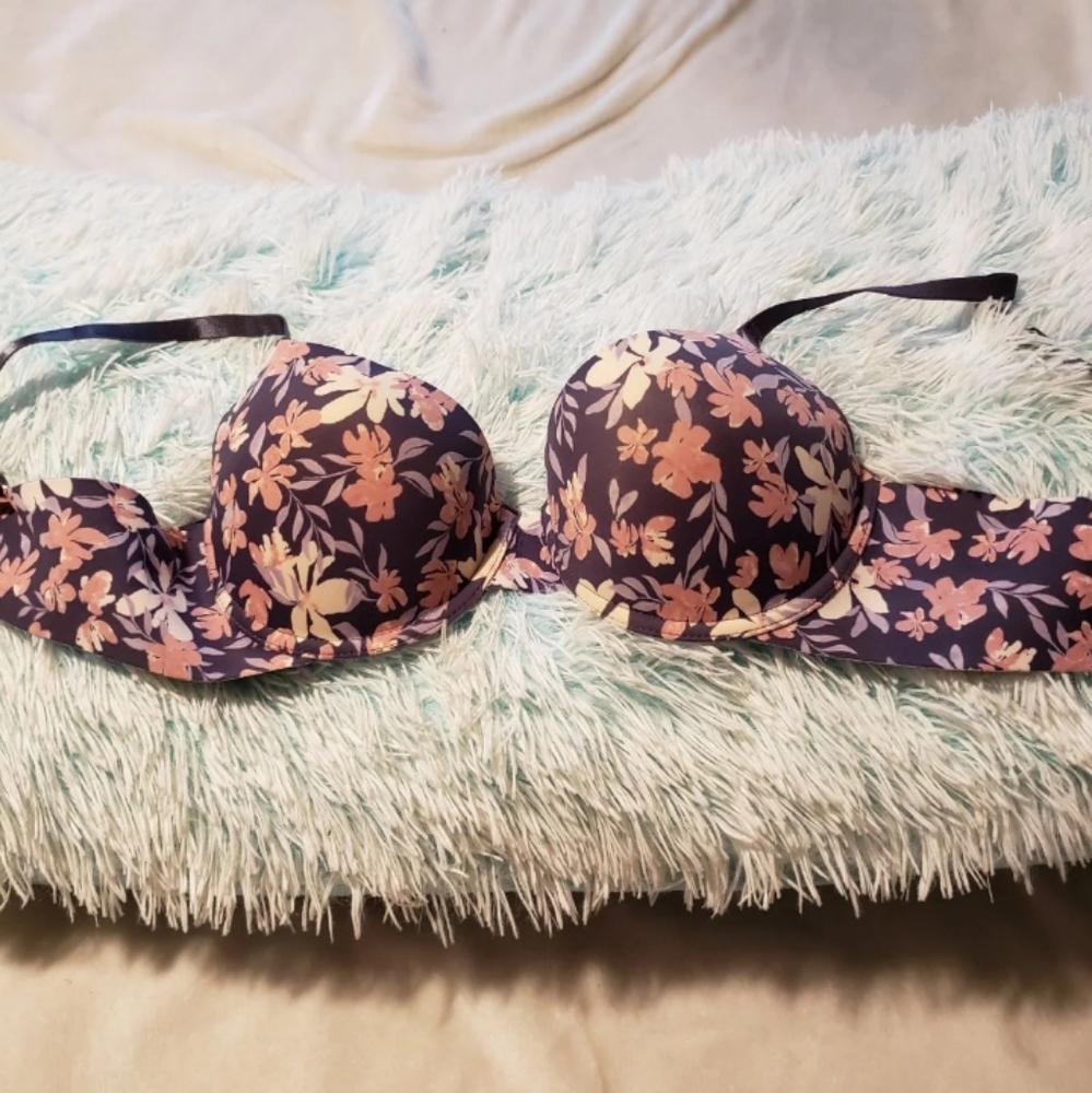 Marilyn monroe bra